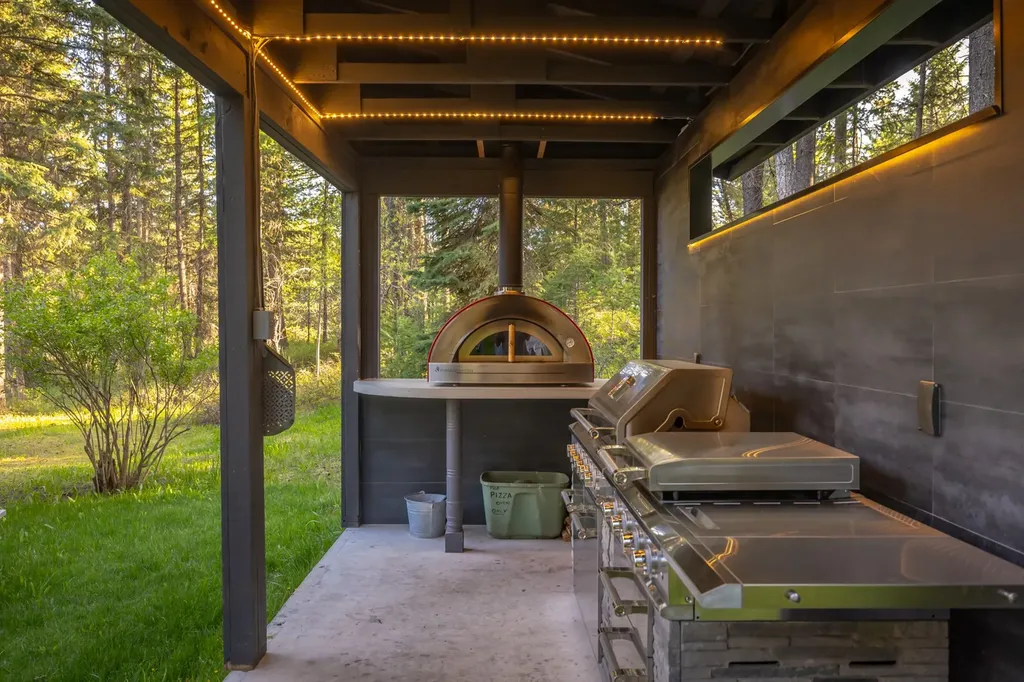 390 Beaver Lake Road Whitefish MT 59937