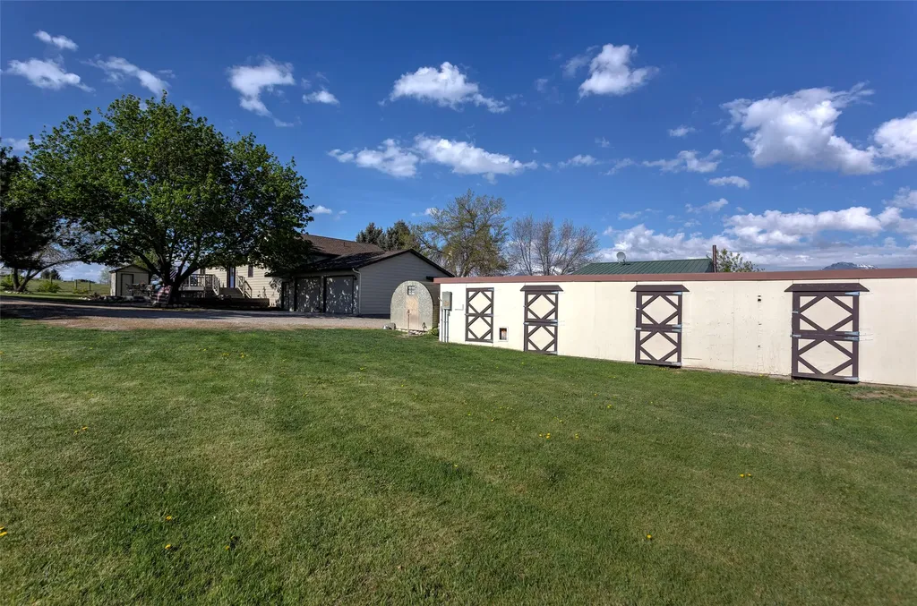 1741 Sutherland Lane Corvallis MT 59828