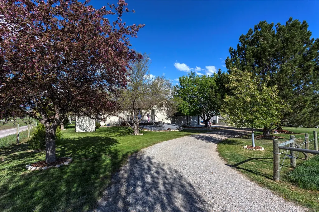 1741 Sutherland Lane Corvallis MT 59828