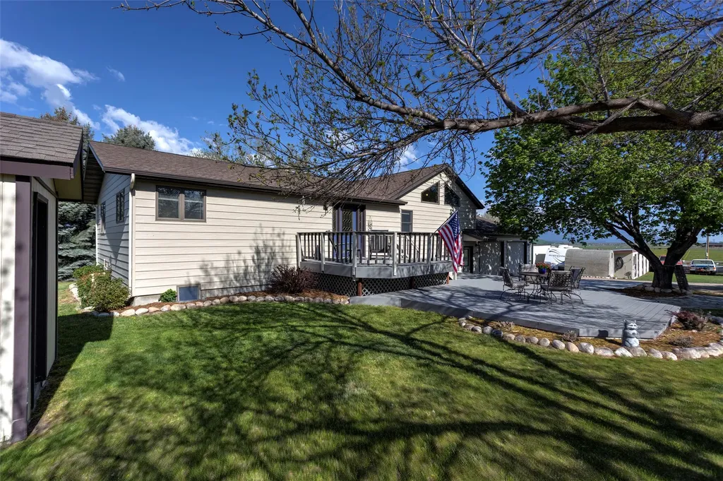 1741 Sutherland Lane Corvallis MT 59828
