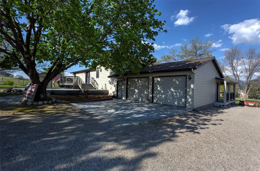 1741 Sutherland Lane Corvallis MT 59828
