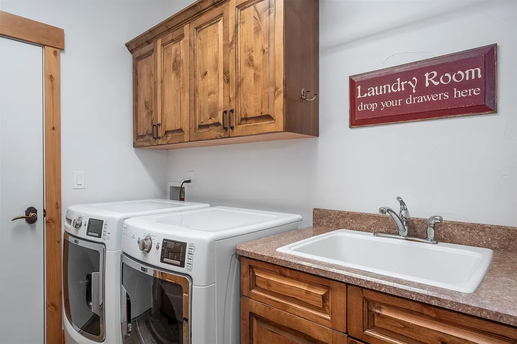 407 White Fox Run Polson MT 59860