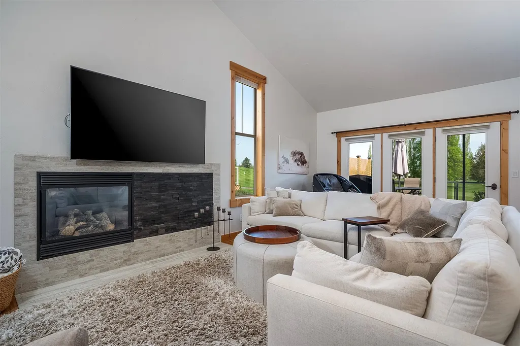 407 White Fox Run Polson MT 59860