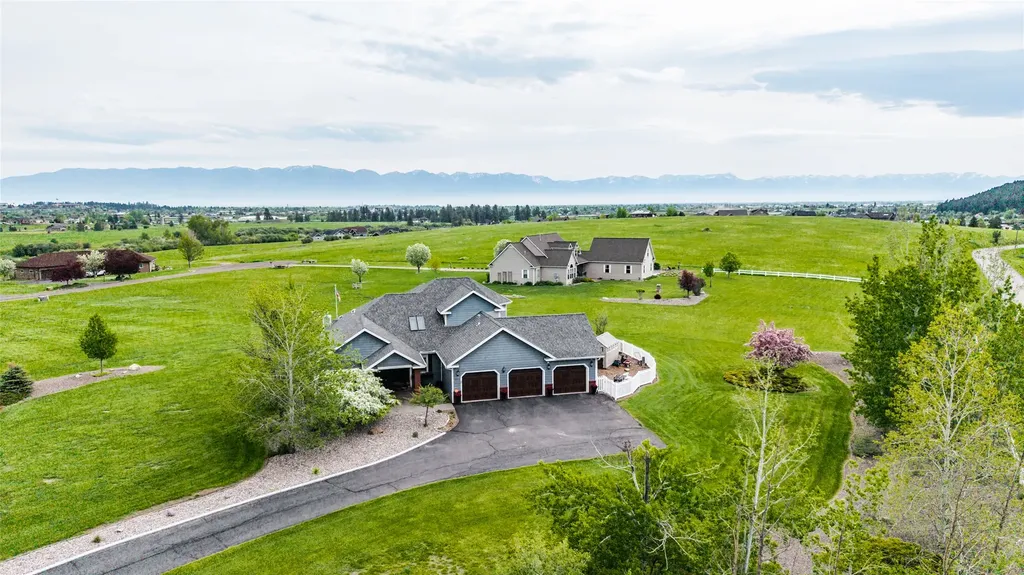 1333 Creekside Drive Kalispell MT 59901