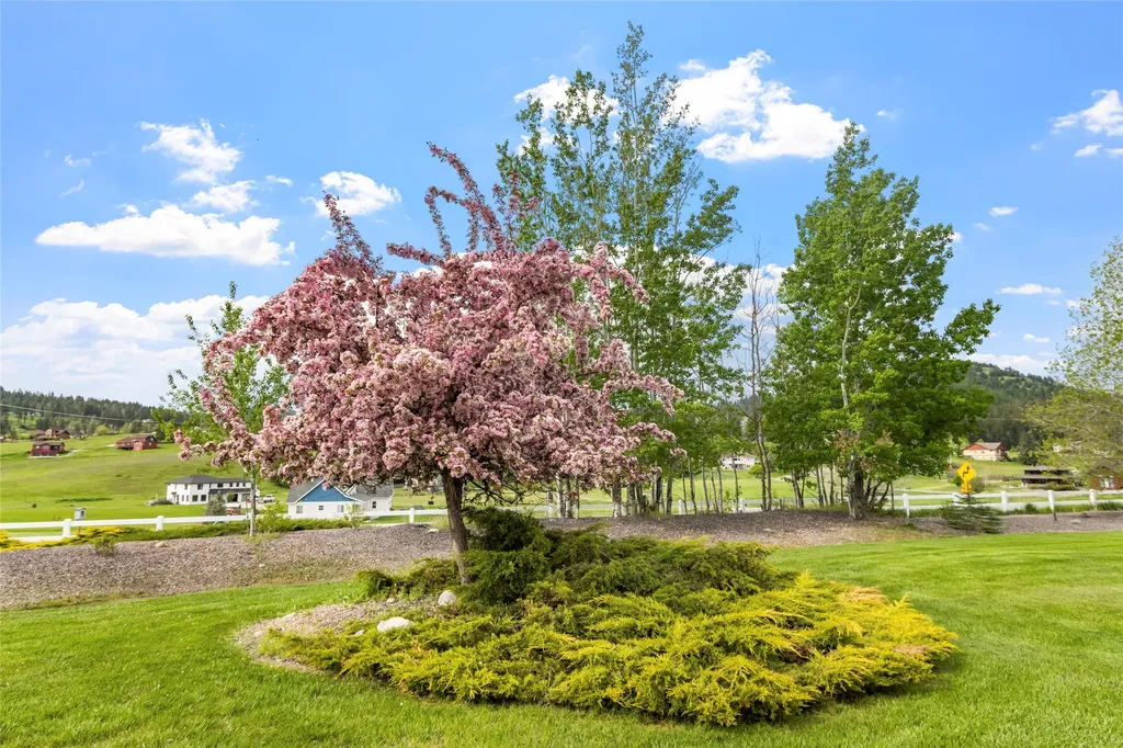 1333 Creekside Drive Kalispell MT 59901