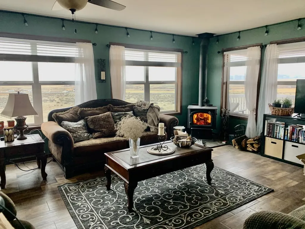 55 Mills Road Whitehall MT 59759