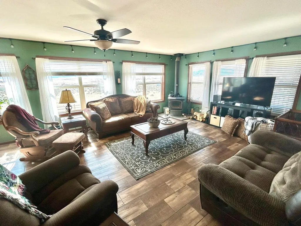 55 Mills Road Whitehall MT 59759