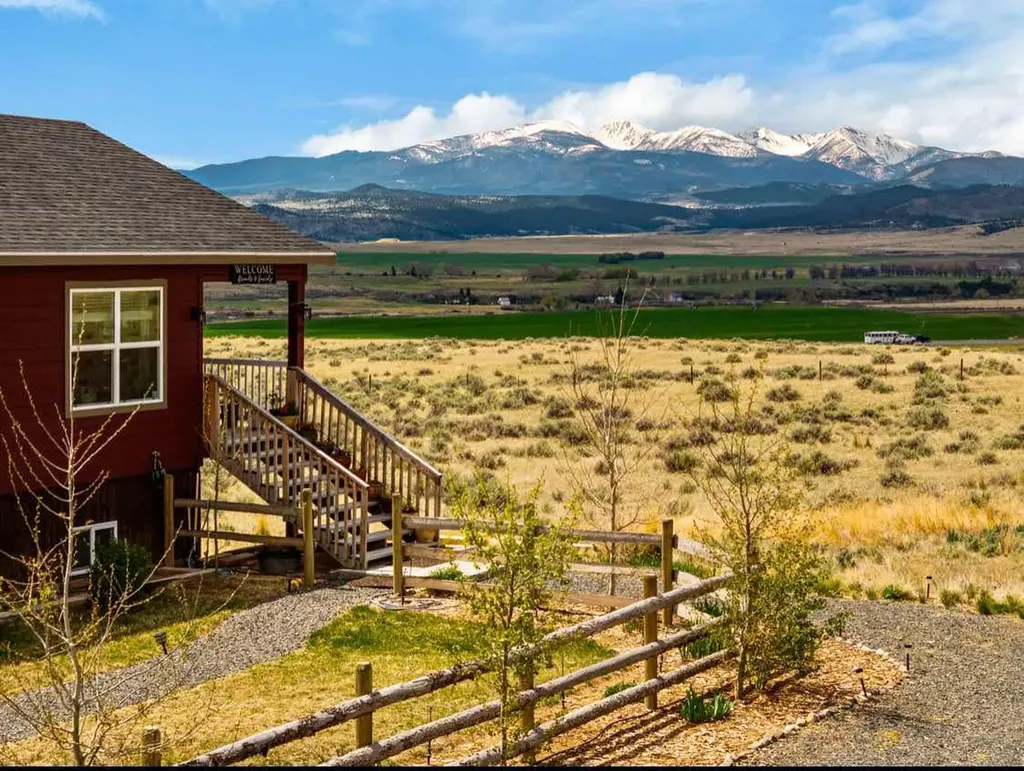 55 Mills Road Whitehall MT 59759