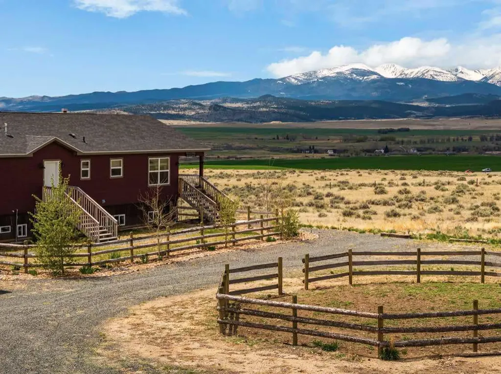 55 Mills Road Whitehall MT 59759