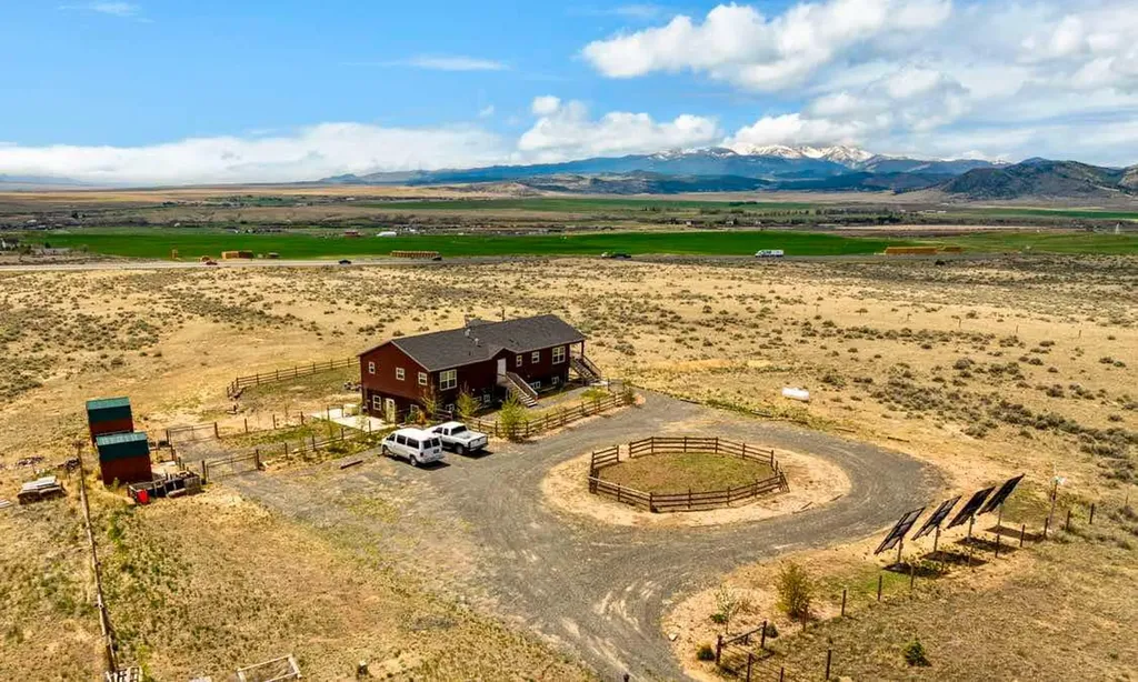 55 Mills Road Whitehall MT 59759