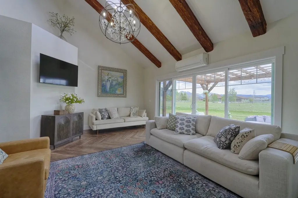 88 Caspian Lane Butte MT 59701