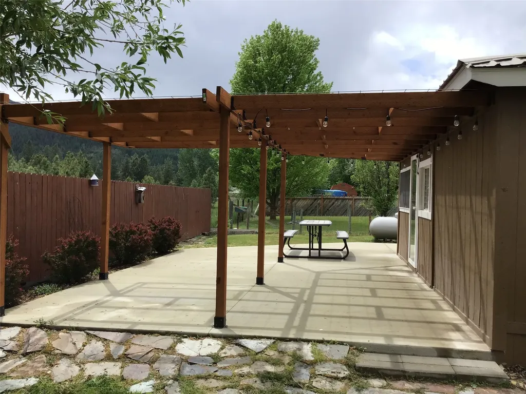 406 Main Street St Regis MT 59866