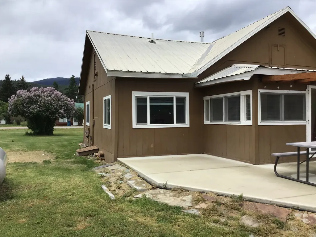 406 Main Street St Regis MT 59866