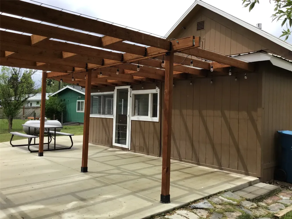 406 Main Street St Regis MT 59866
