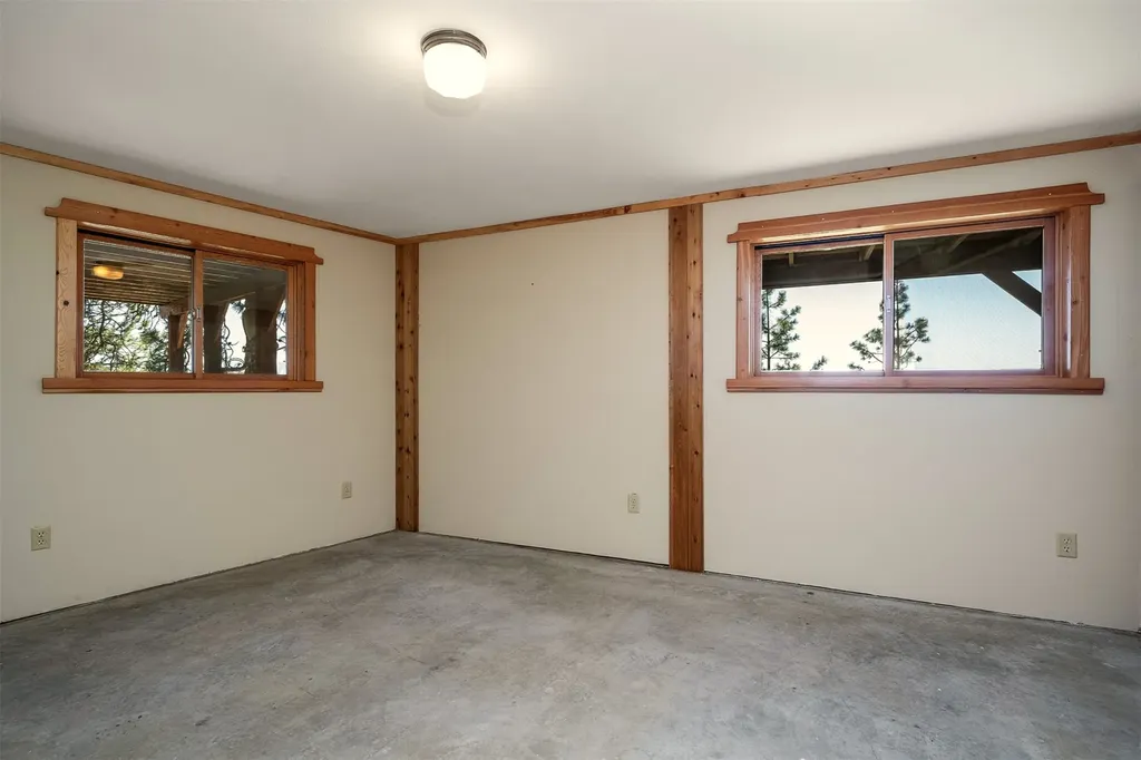 31611 Top Of The Rock Way W Polson MT 59860