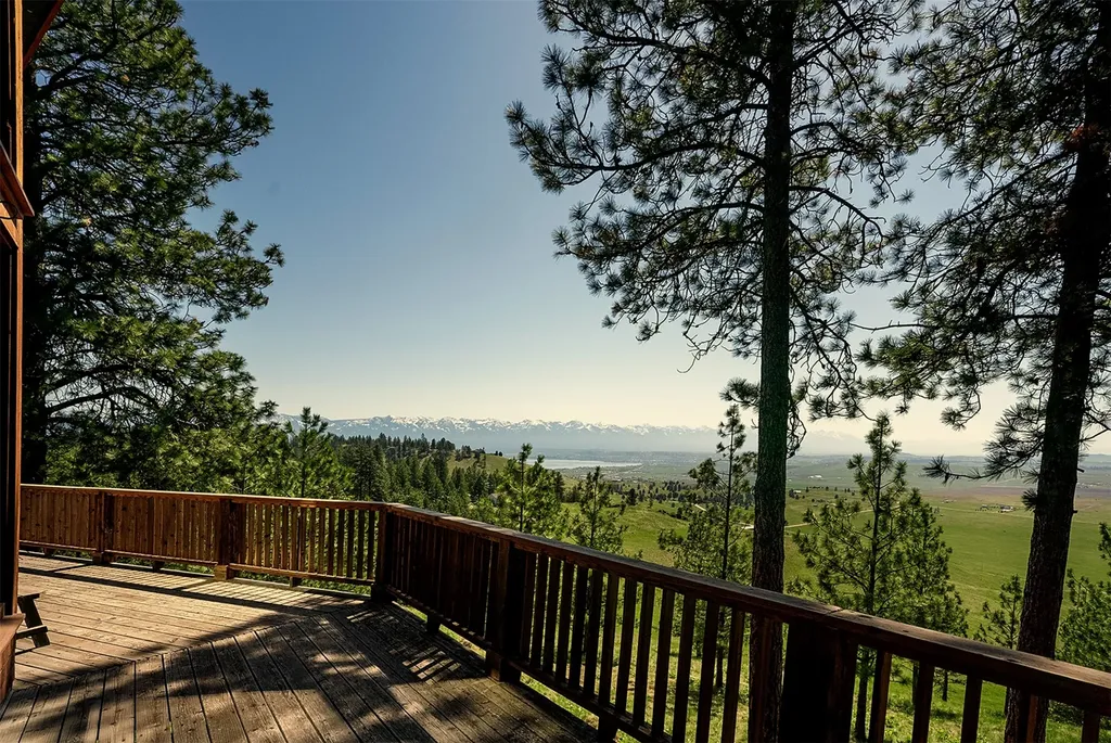 31611 Top Of The Rock Way W Polson MT 59860