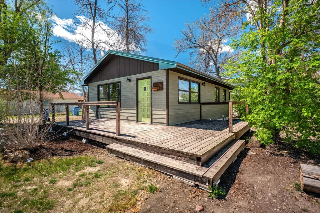 110 4th Street N Fairfield MT 59436