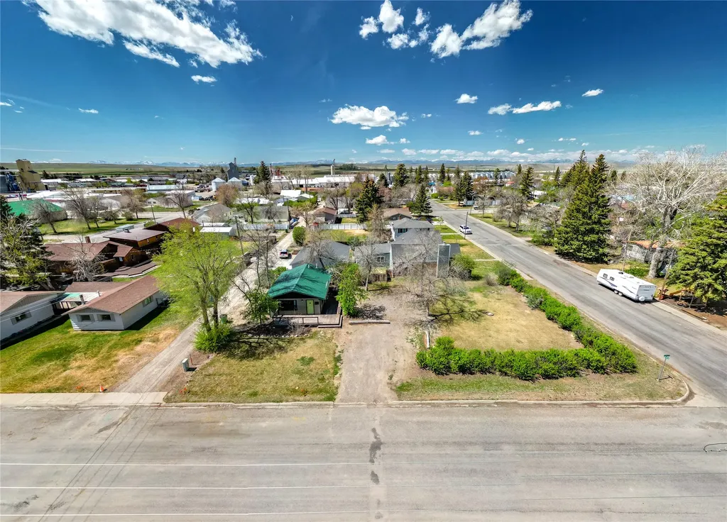 110 4th Street N Fairfield MT 59436