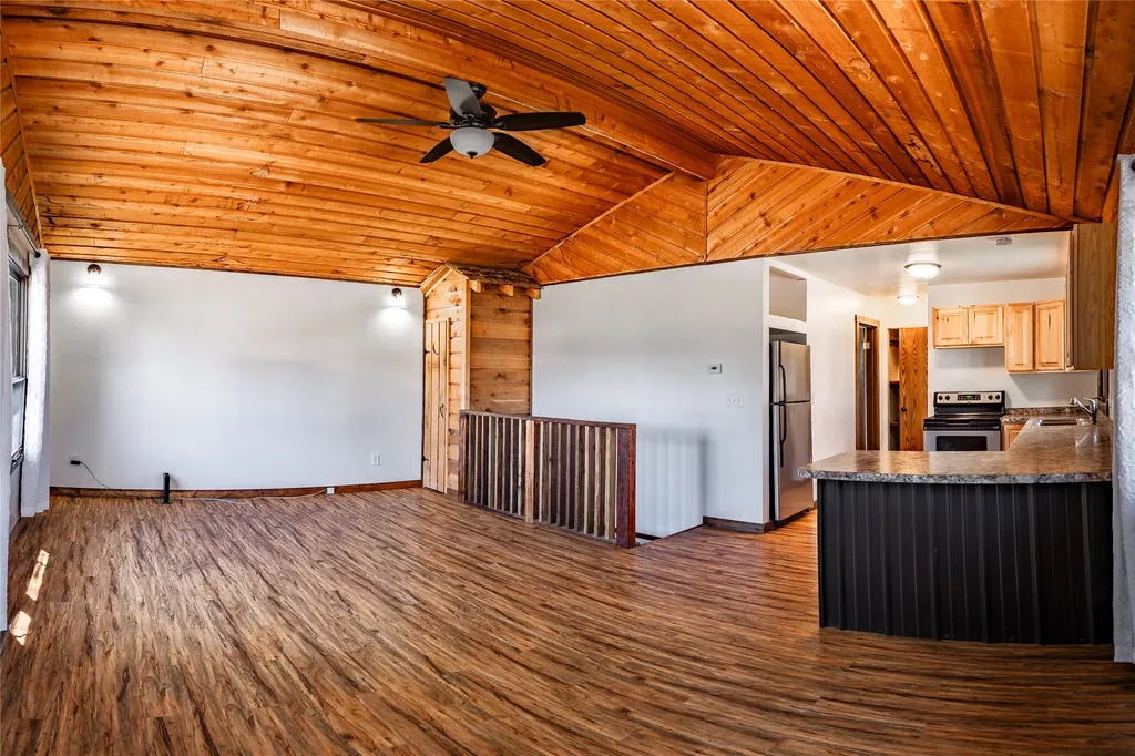 110 4th Street N Fairfield MT 59436