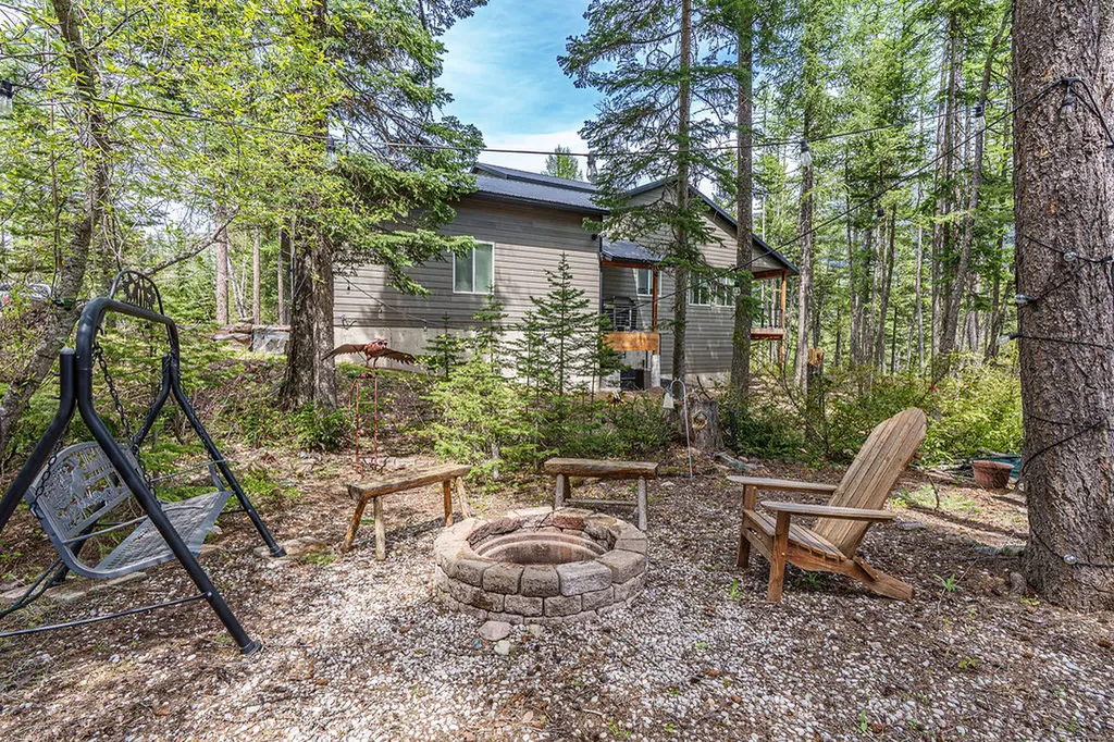 426 Parma Drive Essex MT 59916