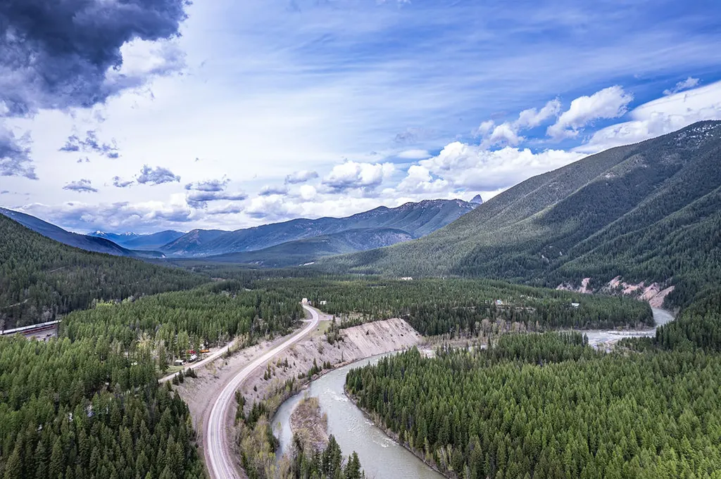 426 Parma Drive Essex MT 59916