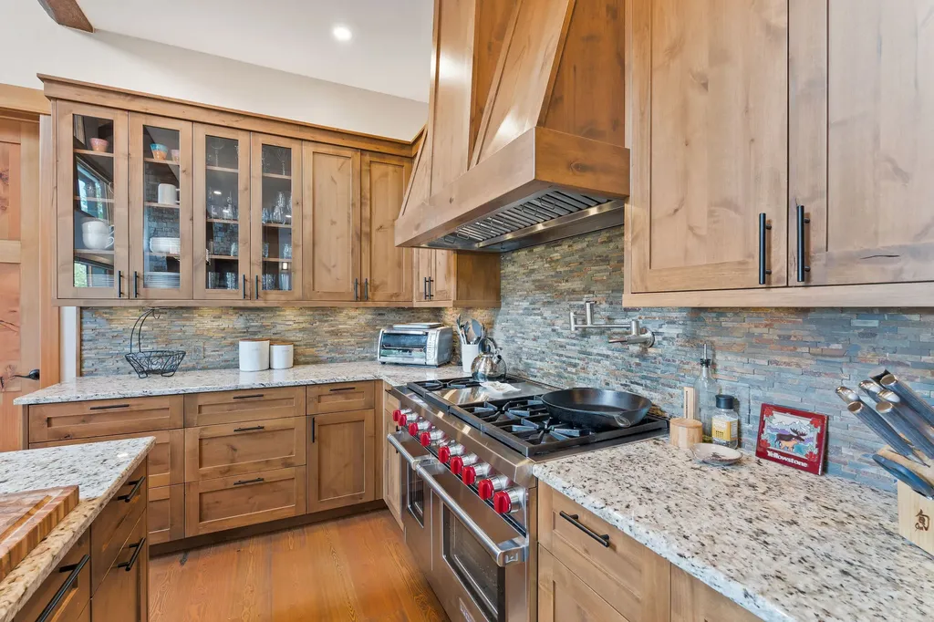 258 N Shooting Star Circle Whitefish MT 59937