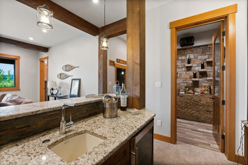 258 N Shooting Star Circle Whitefish MT 59937