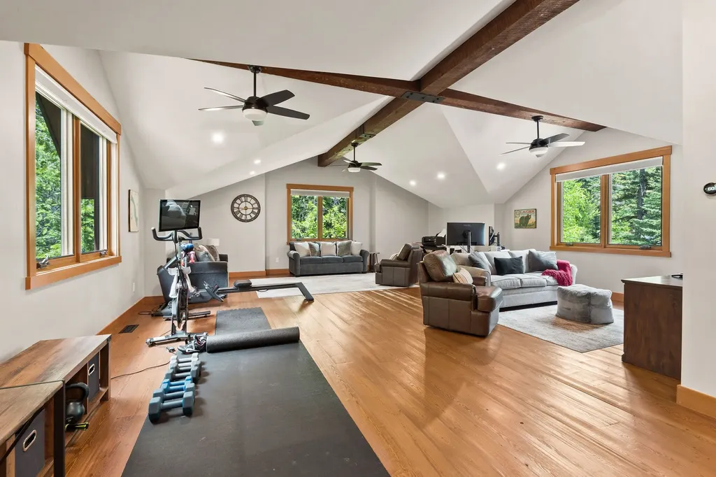 258 N Shooting Star Circle Whitefish MT 59937
