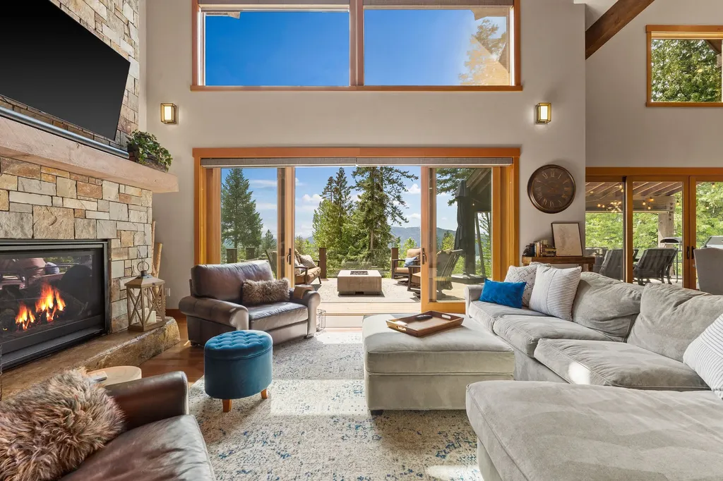 258 N Shooting Star Circle Whitefish MT 59937