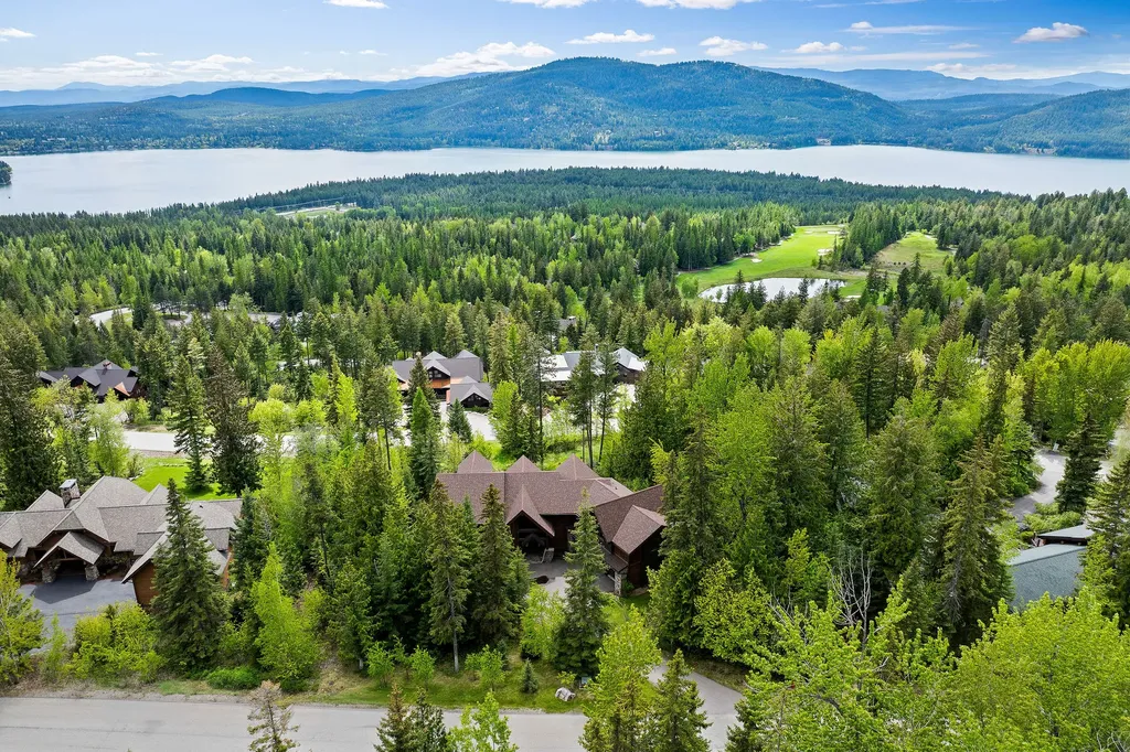 258 N Shooting Star Circle Whitefish MT 59937
