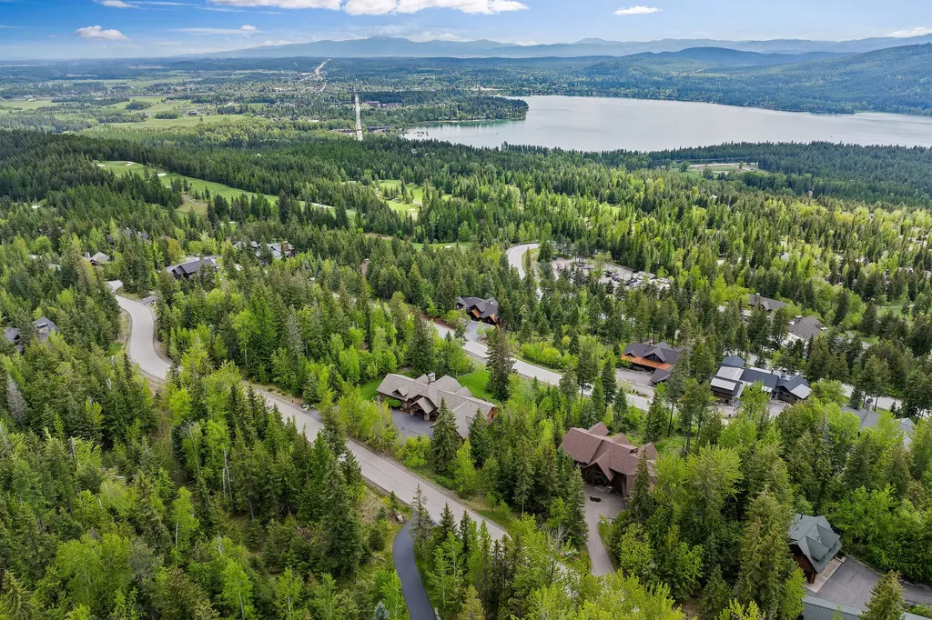 258 N Shooting Star Circle Whitefish MT 59937