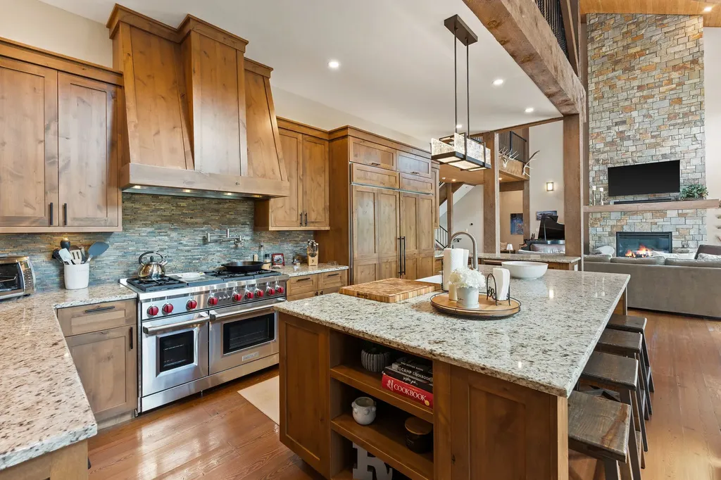 258 N Shooting Star Circle Whitefish MT 59937