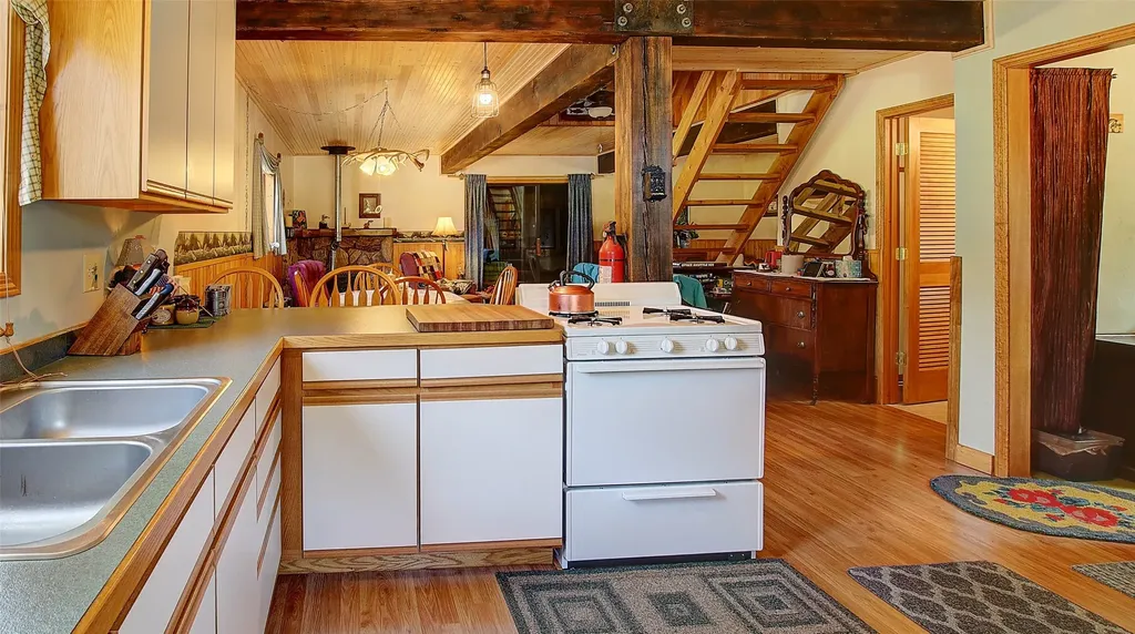 60 Idle Hour Way Clinton MT 59825