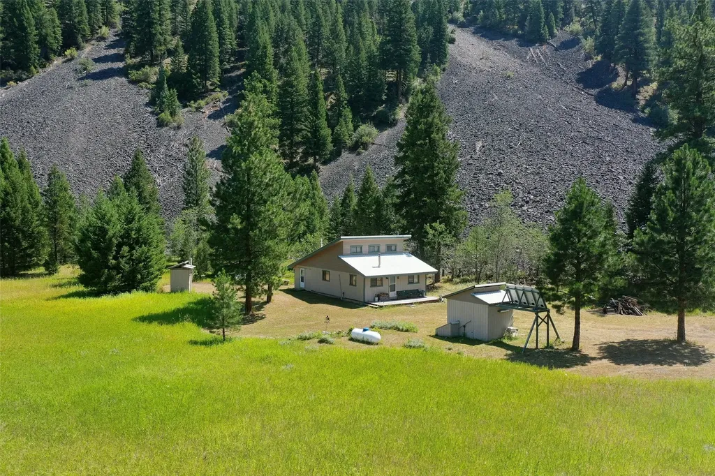 60 Idle Hour Way Clinton MT 59825