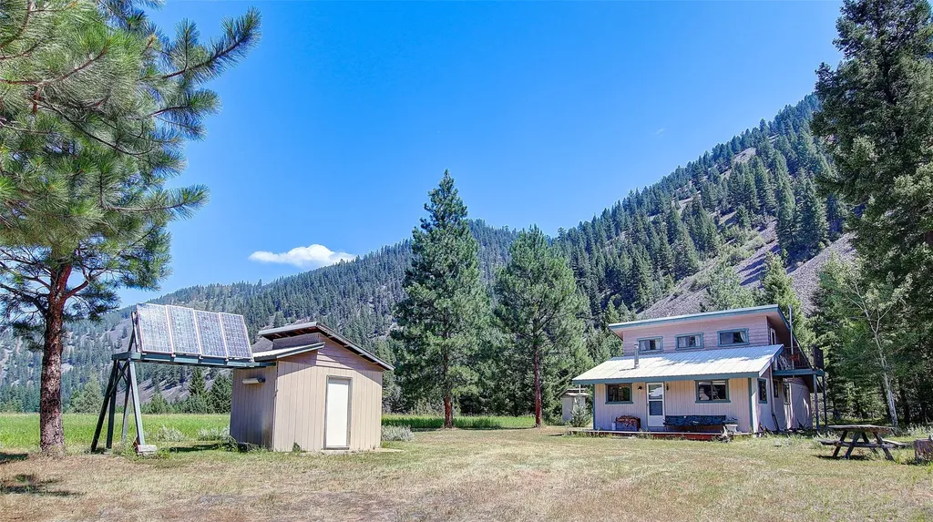 60 Idle Hour Way Clinton MT 59825