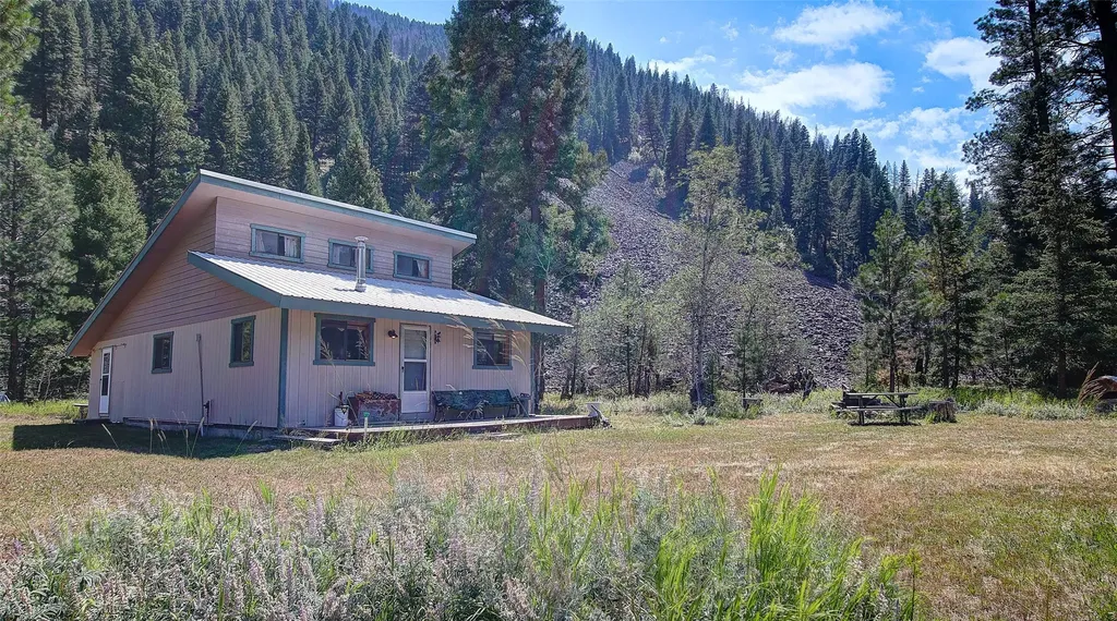 60 Idle Hour Way Clinton MT 59825