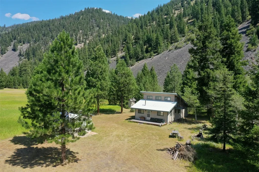 60 Idle Hour Way Clinton MT 59825