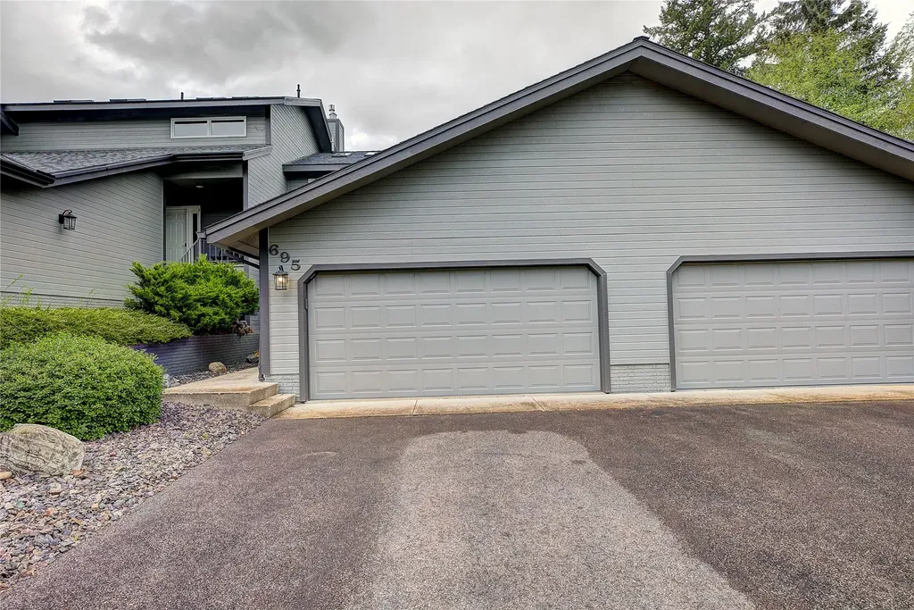 695 Saint Andrews Drive Columbia Falls MT 59912