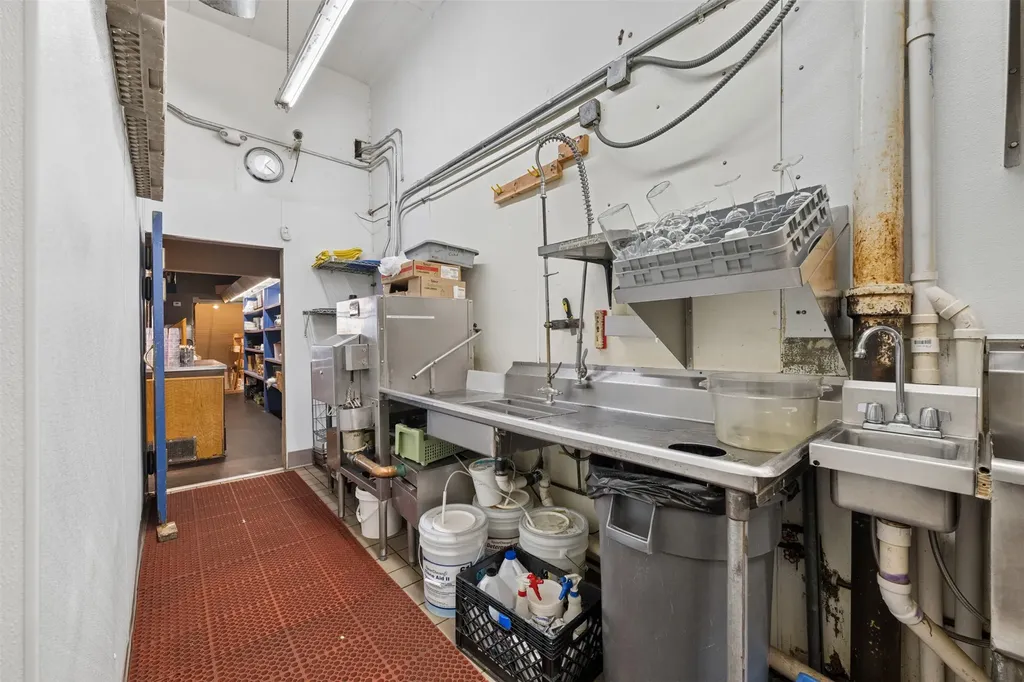 47 E Broadway Street Butte MT 59701