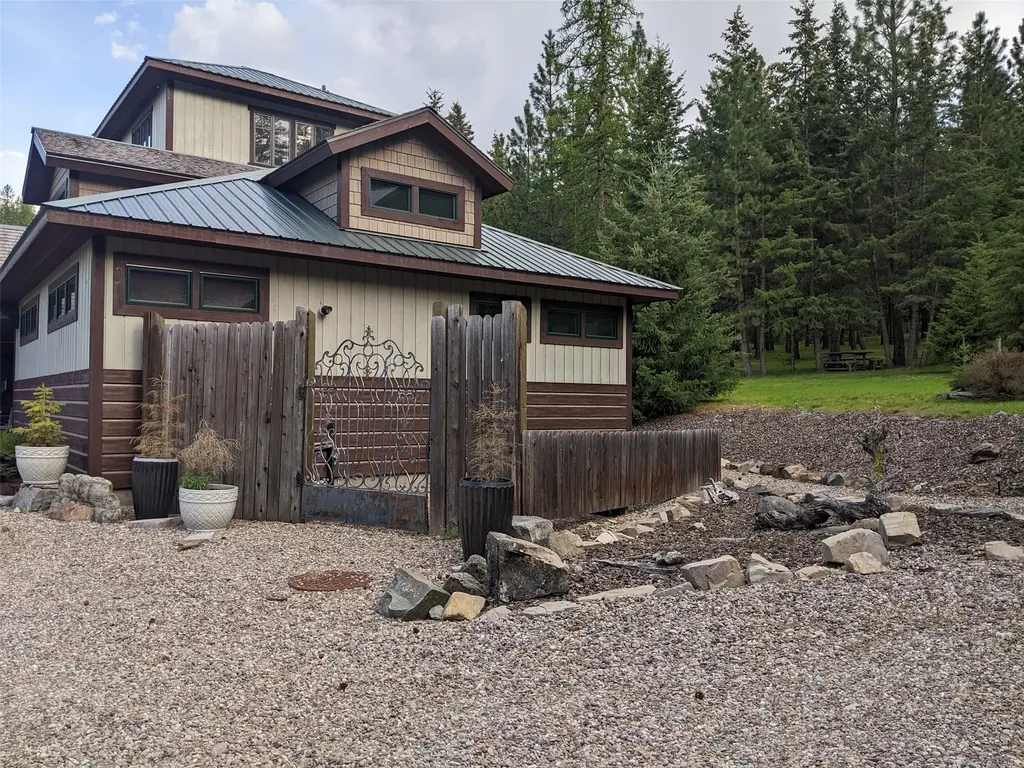 70 Mountain Road Plains MT 59859