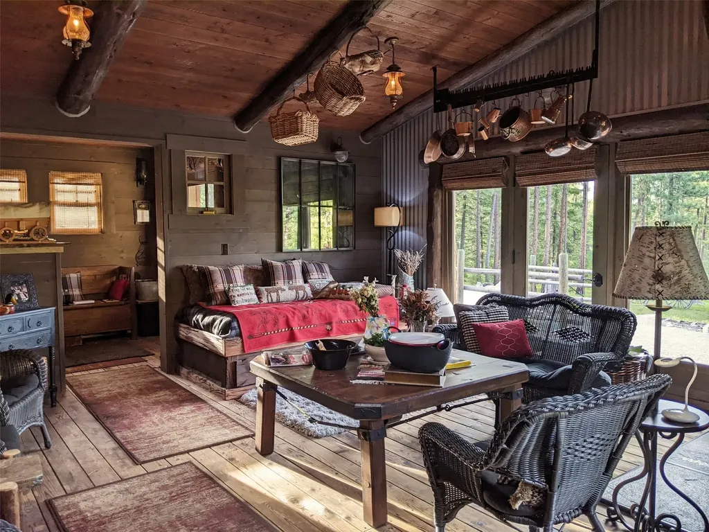 70 Mountain Road Plains MT 59859