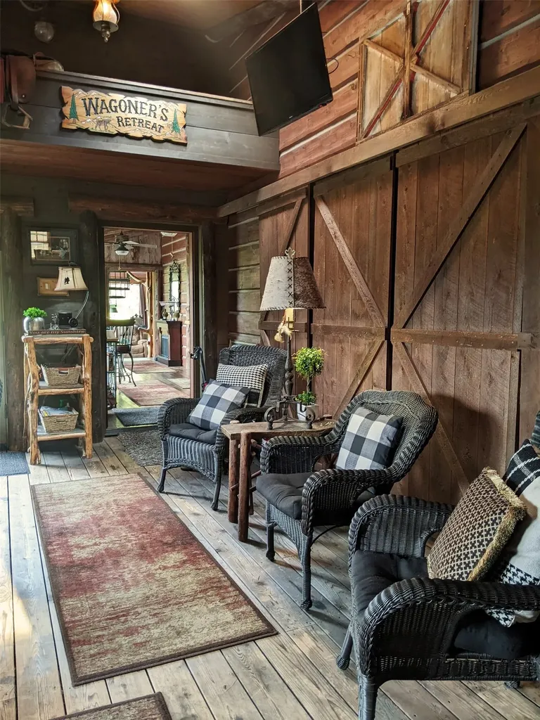 70 Mountain Road Plains MT 59859