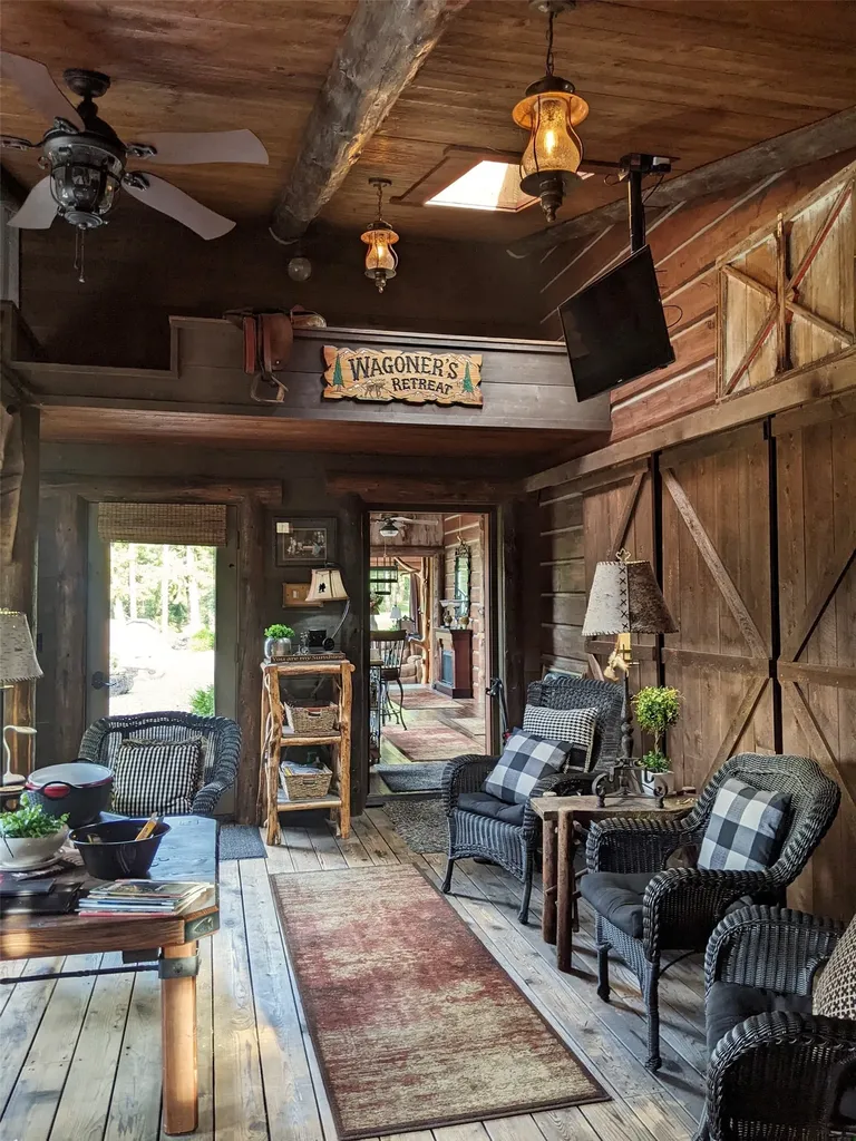 70 Mountain Road Plains MT 59859