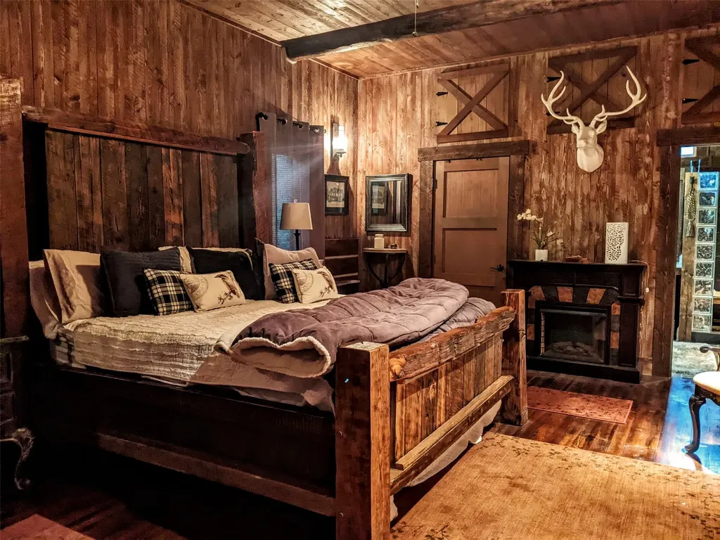 70 Mountain Road Plains MT 59859