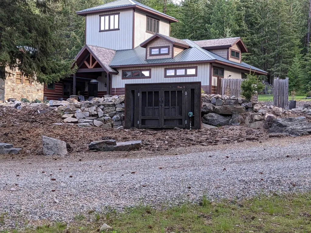 70 Mountain Road Plains MT 59859