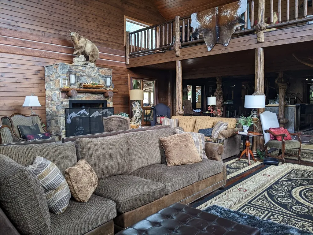 70 Mountain Road Plains MT 59859