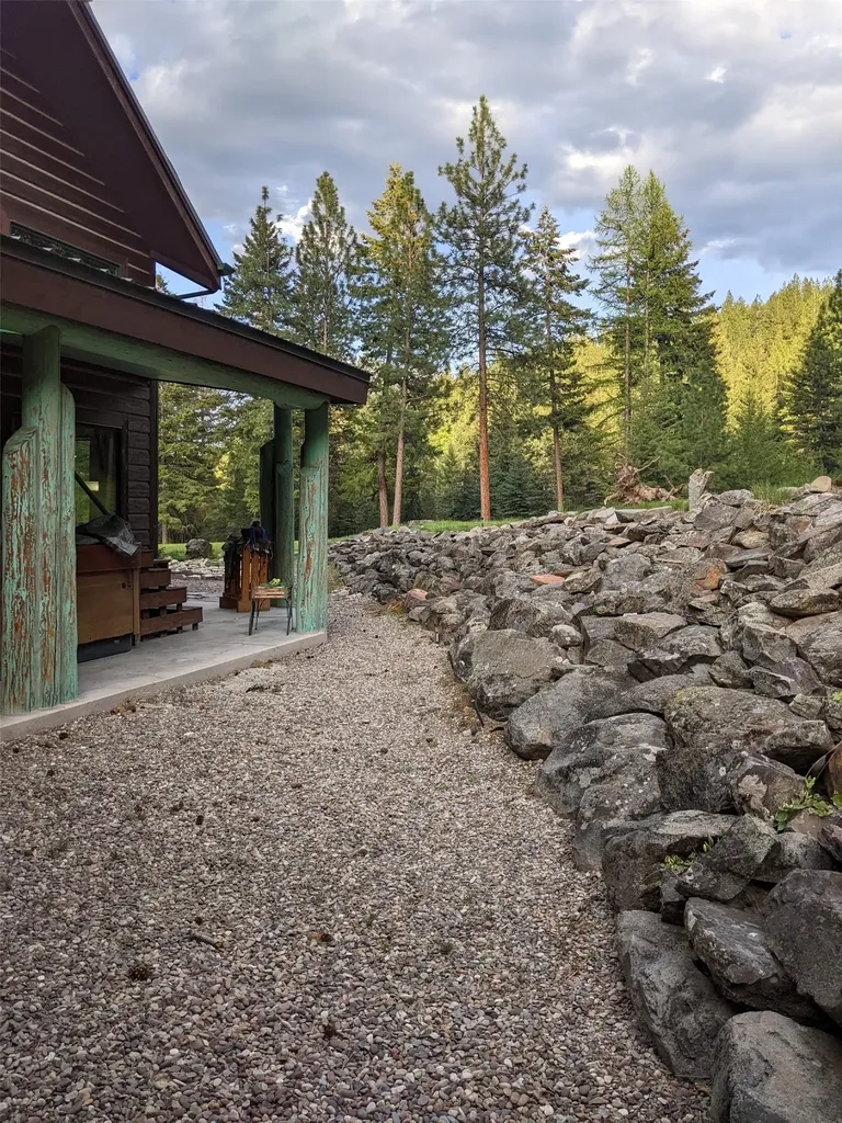 70 Mountain Road Plains MT 59859