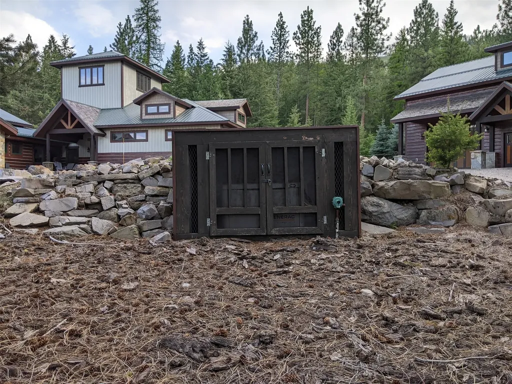 70 Mountain Road Plains MT 59859
