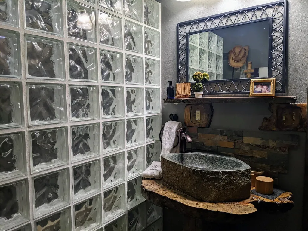 70 Mountain Road Plains MT 59859
