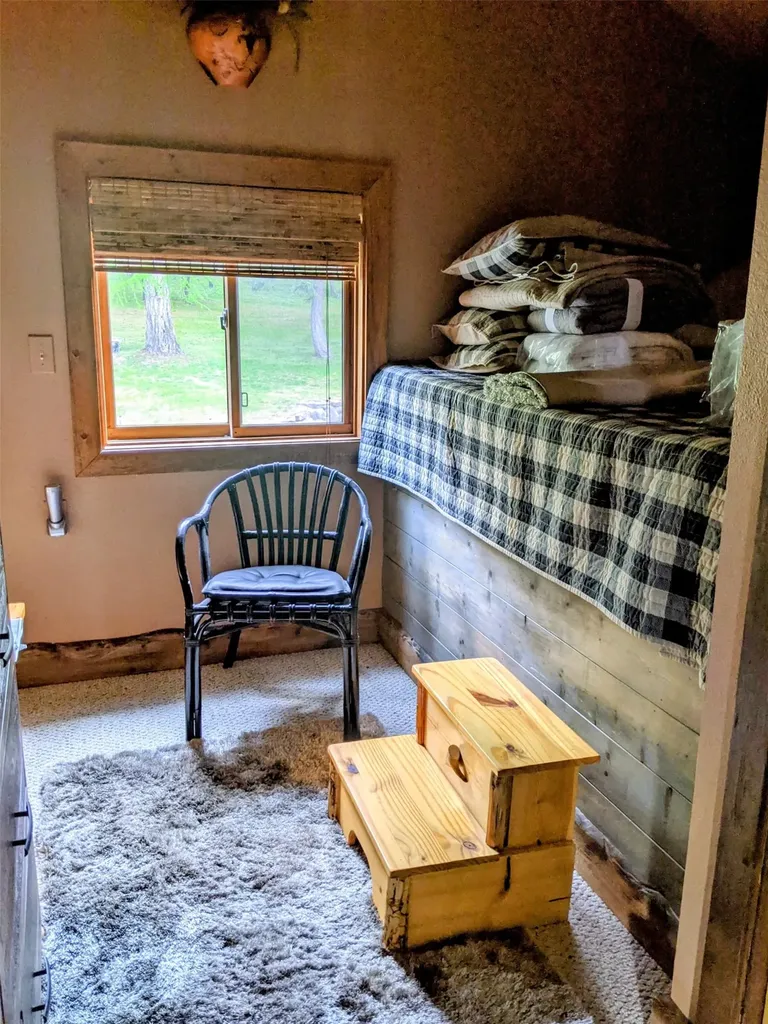 70 Mountain Road Plains MT 59859